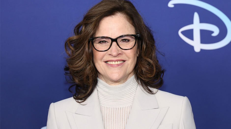 Ally-Sheedy’s-Net-Worth