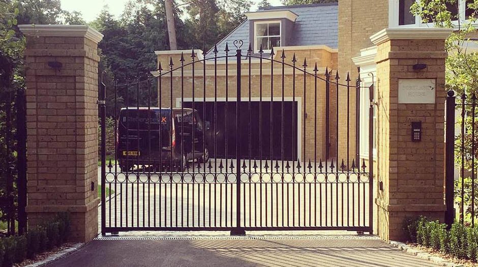 Right Residential Automated Gate System