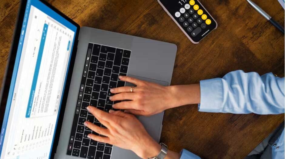 How Digital Tip Software Saves Hours of Manual Calculation